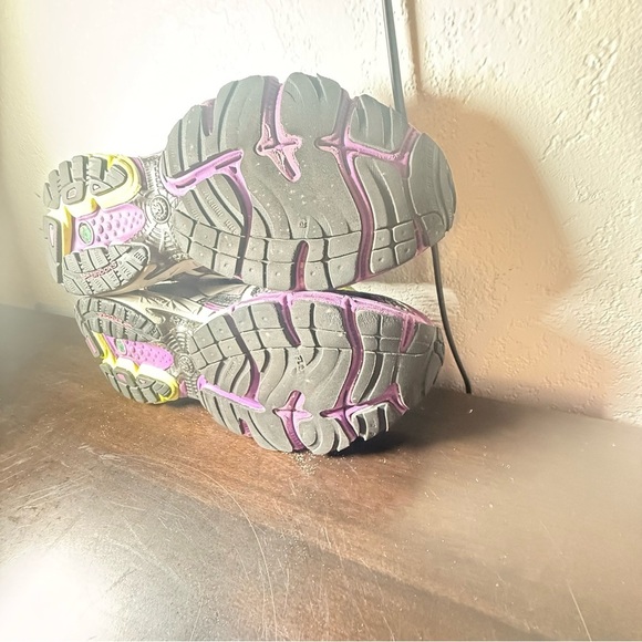 Brooks Ravenna 4 Purple Black  Athletic Running Shoes Sneakers Women's - Picture 10 of 11